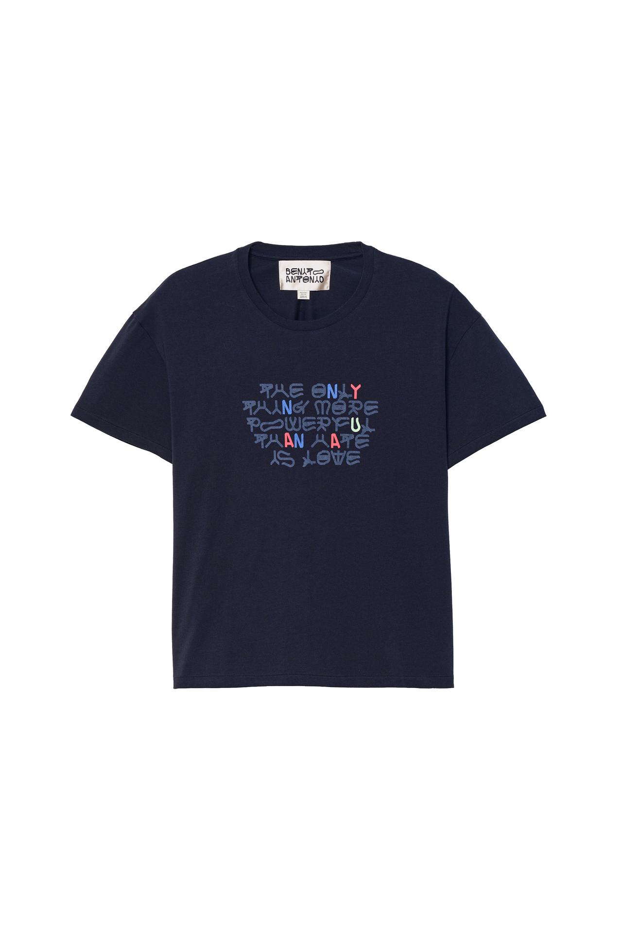 "AMOR" TEXT CROPPED T-SHIRT — Navy blue