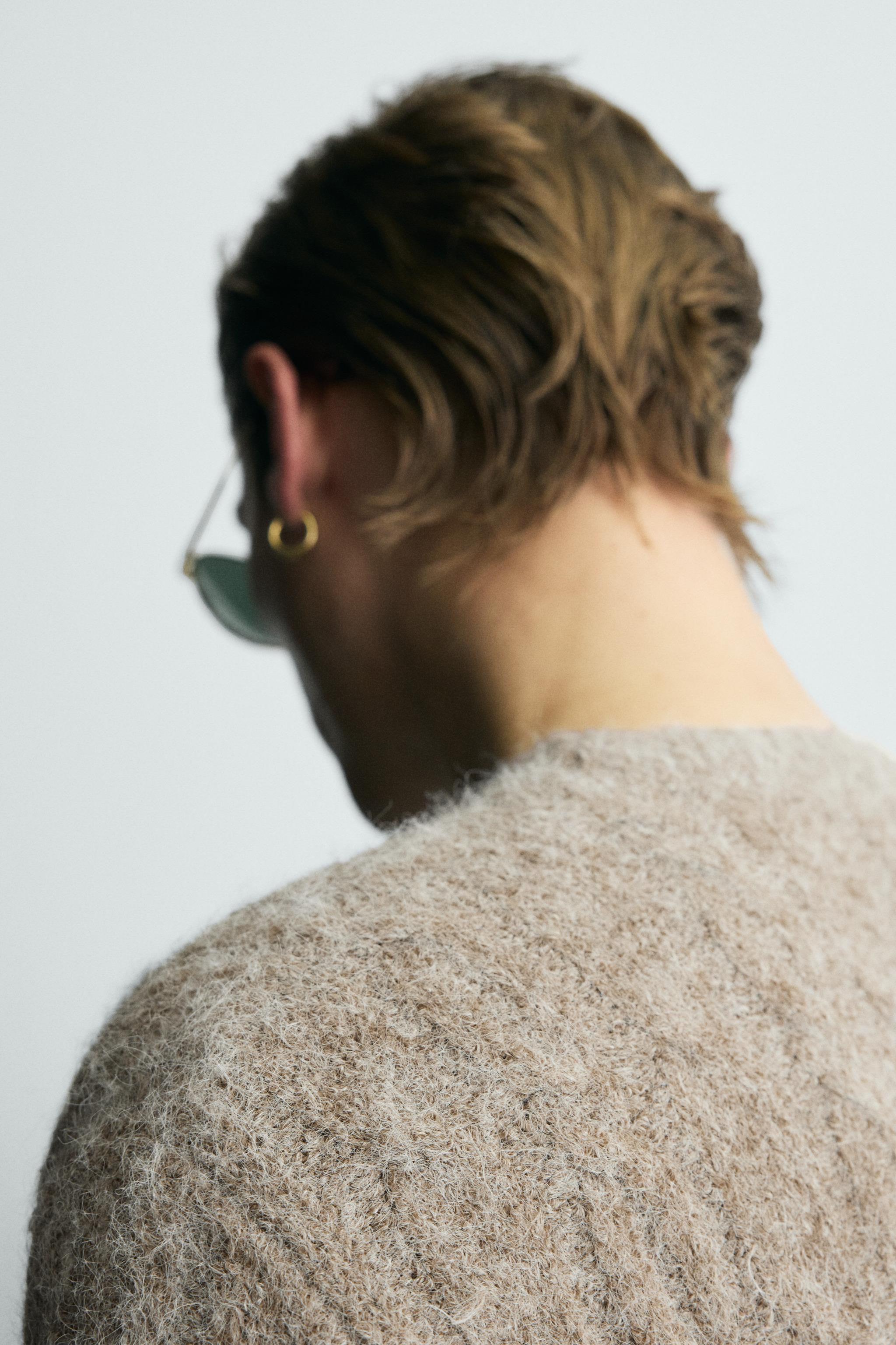 PULL BROSSÉ À TORSADES