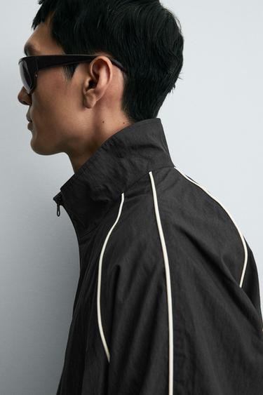 TECHNISCHE JACKE MIT KONTRAST - Schwarz von Zara