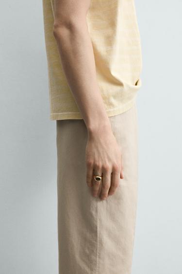 STONE SIGNET RING - Gold by Zara - Image 0
