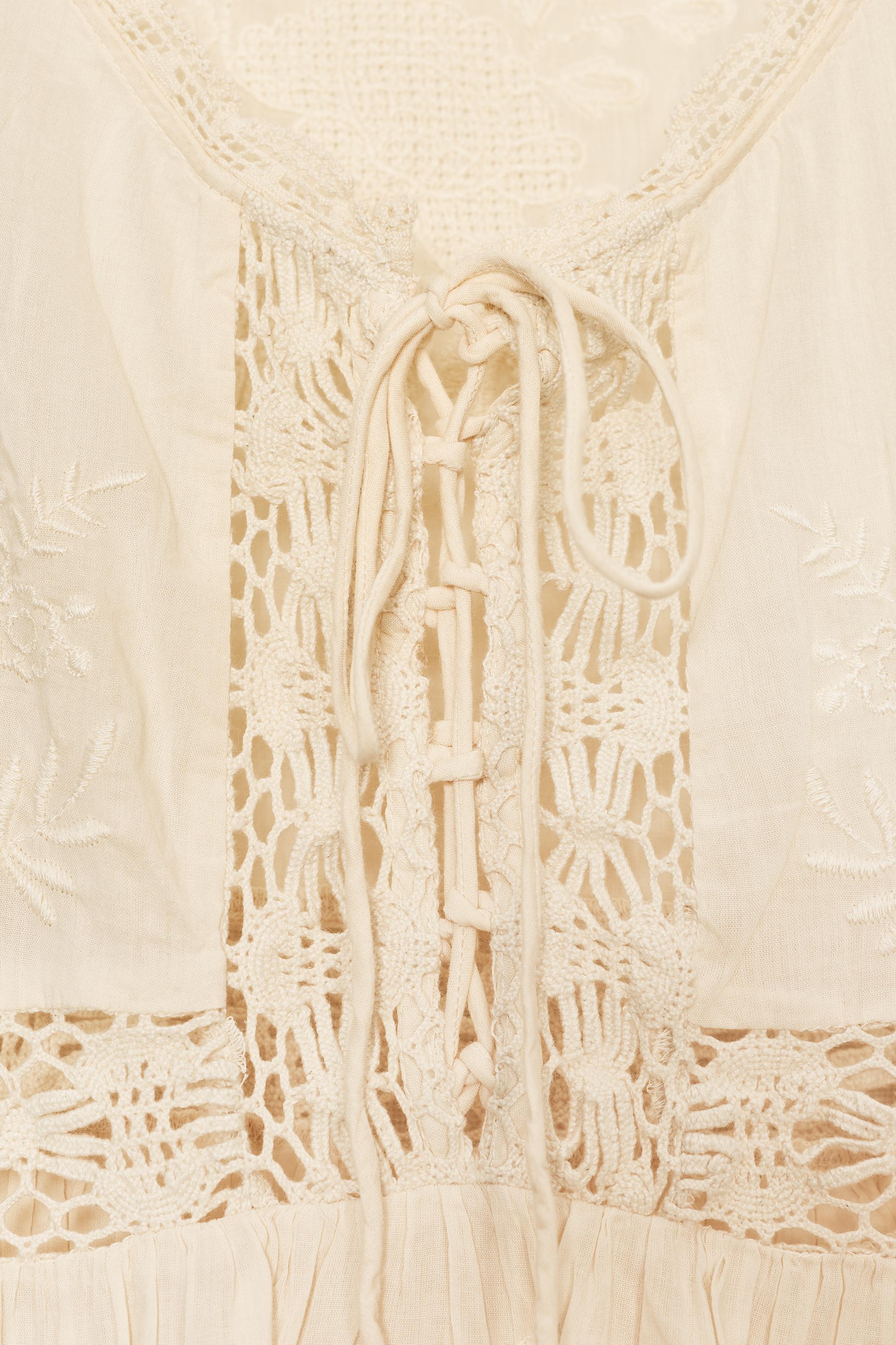 TOP ROMANTIQUE BRODÉ ZW COLLECTION