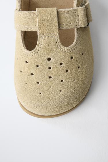 SABOTS BAREFOOT EN CUIR - Marron sable de Zara - Image 3