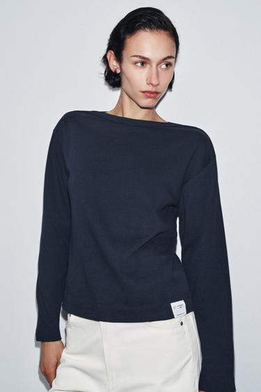 CAMISETA CUELLO BARCO ETIQUETA - Marino de Zara