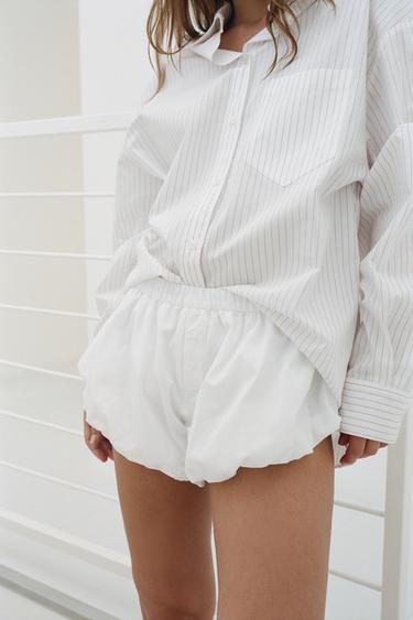 SHORTS POPELÍN ABULLONADO - Blanco de Zara