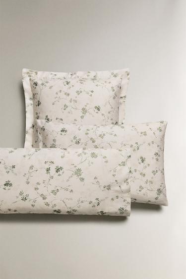 FLORAL PRINT SATEEN PILLOWCASE - Green by Zara - Image 0