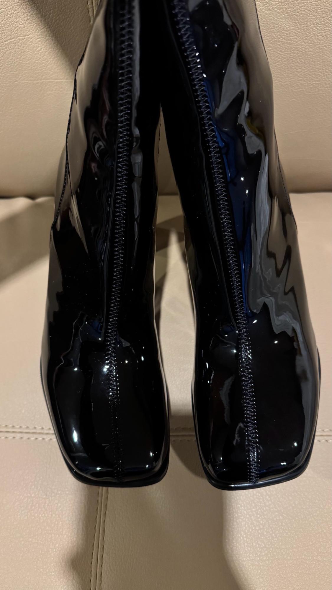 FAUX PATENT FINISH HIGH-HEEL BOOTS - Image 6