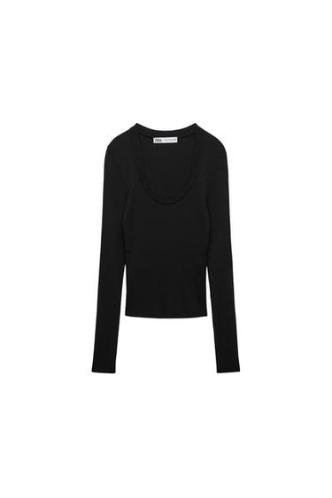 KNIT TOP WITH ROUND NECK