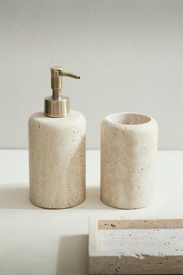 MARBLE-EFFECT BATHROOM ACCESSORIES - Red by Zara