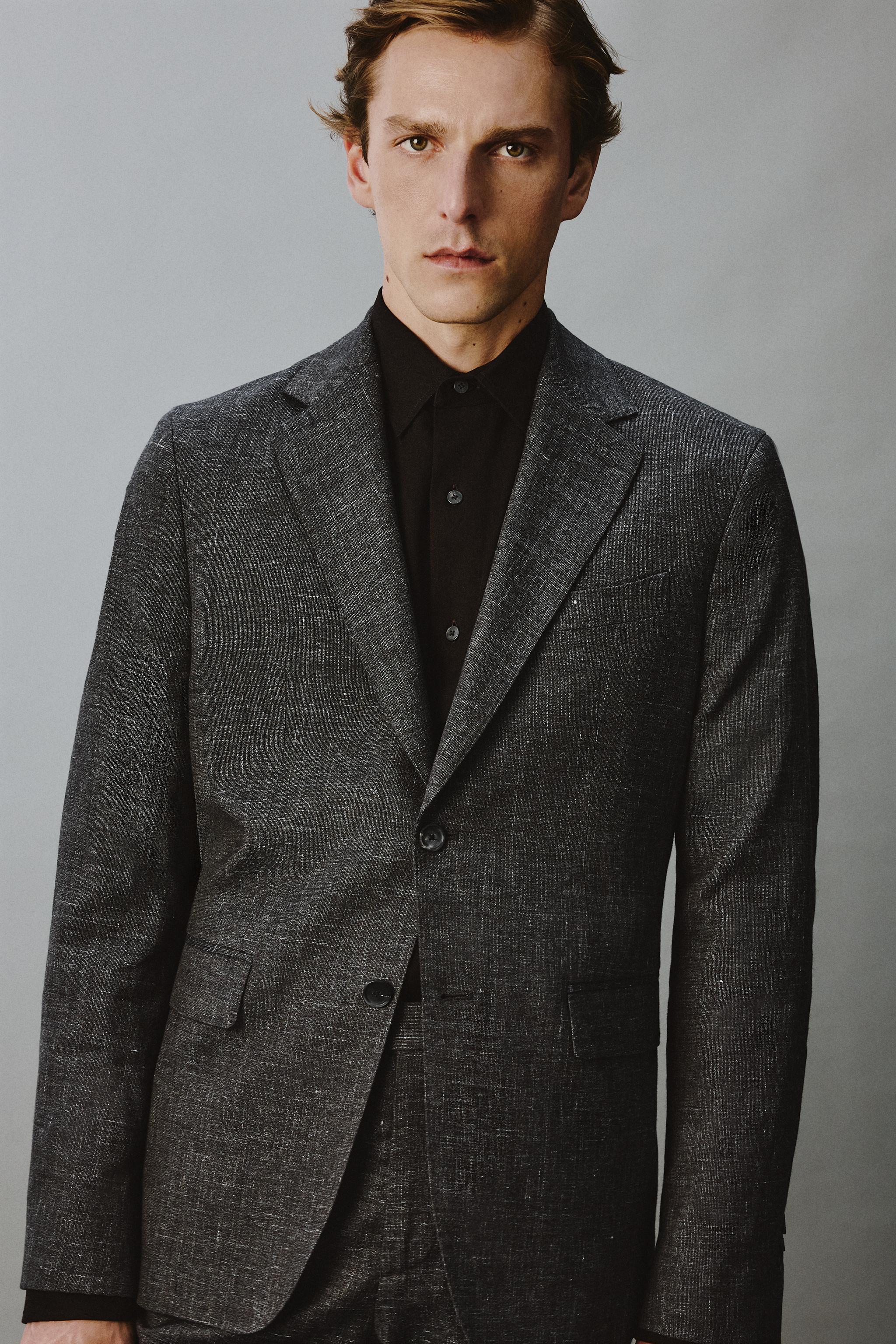 REGULAR FIT TEXTURED SUIT JACKET