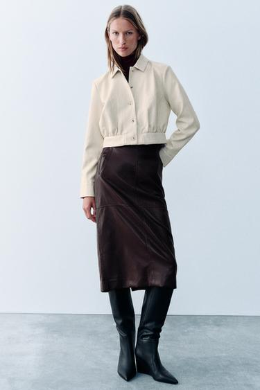 CAMISA CORTA EFECTO PIEL HOMBRERAS - Crudo de Zara