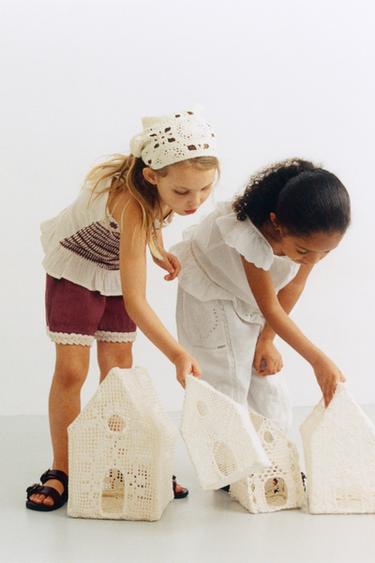 ТОП В РОМАНТИЧЕСКОМ СТИЛЕ С ВЫШИВКОЙ — ЖЕЛТОВАТО-БЕЛЫЙ от Zara