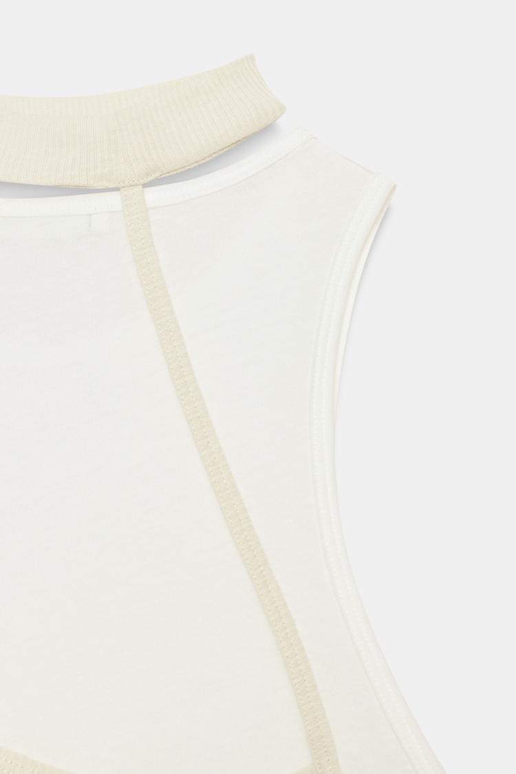 CAMISETA EN CAPAS CON EFECTO COLLAR 5