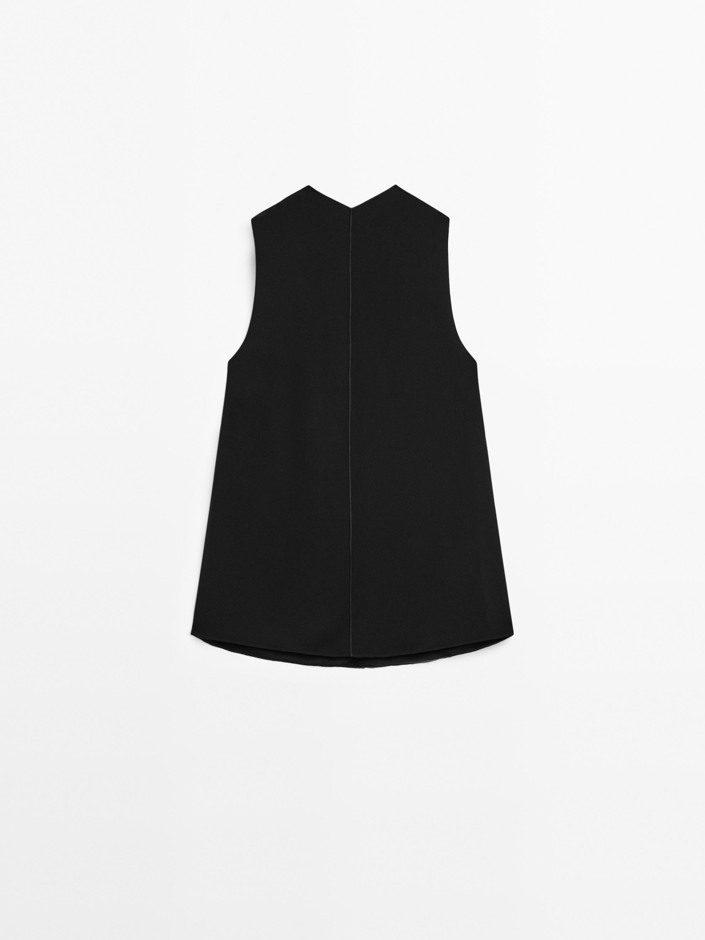 Halter top with removable brooch detail