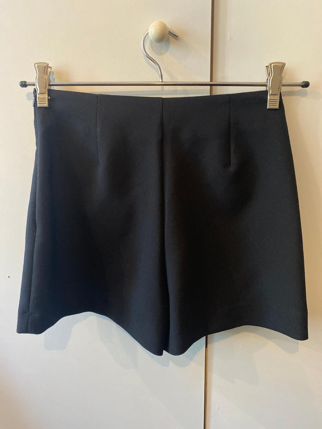 SKORT WITH CONTRAST TOPSTITCHING - Image 2