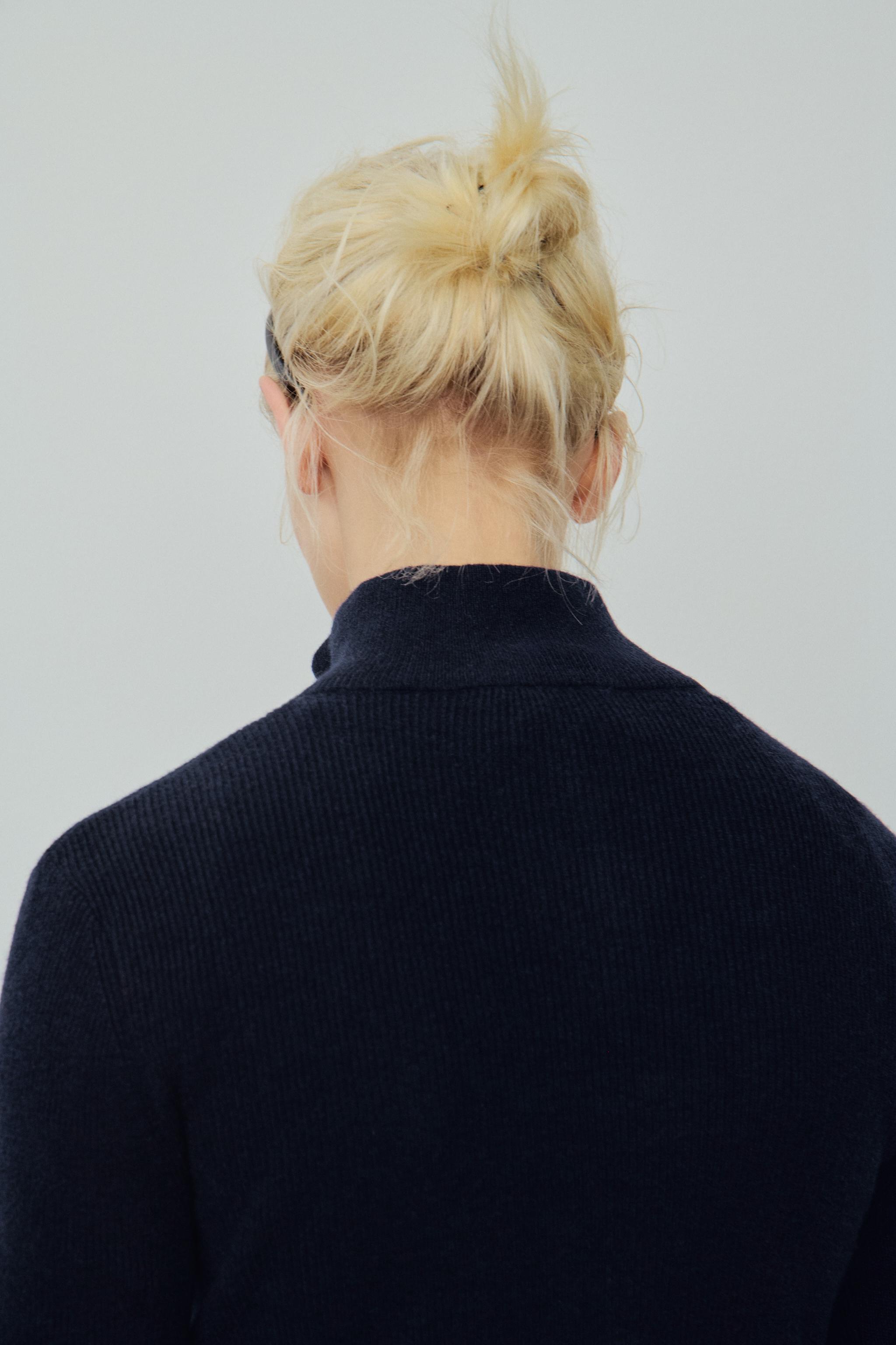 PULL 100 % LAINE À ZIP