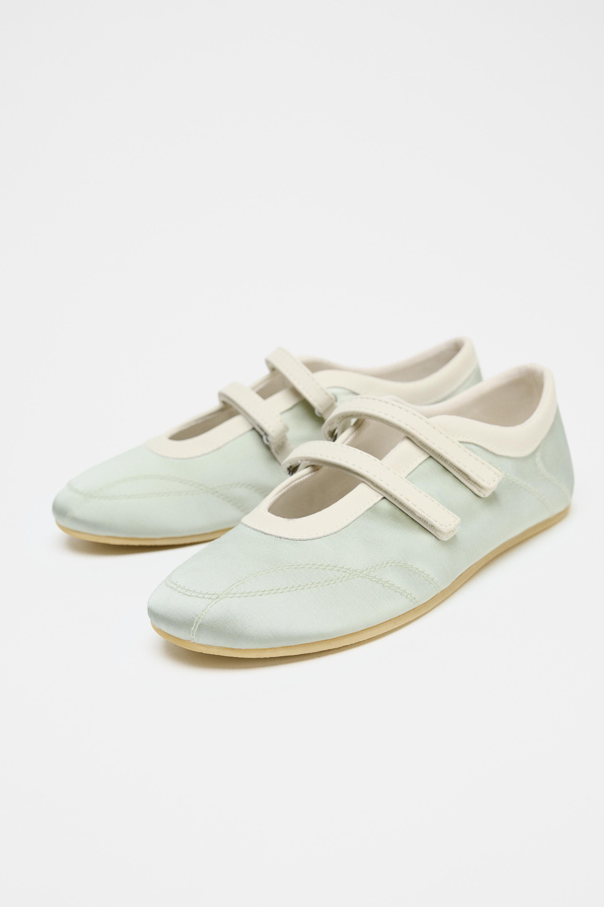 SATIN EFFECT STITCHED BALLET FLATS