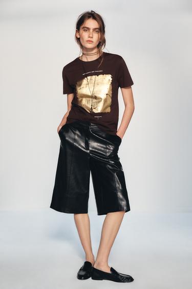 CAMISETA ESTAMPACIÓN METALIZADA - Marrón de Zara