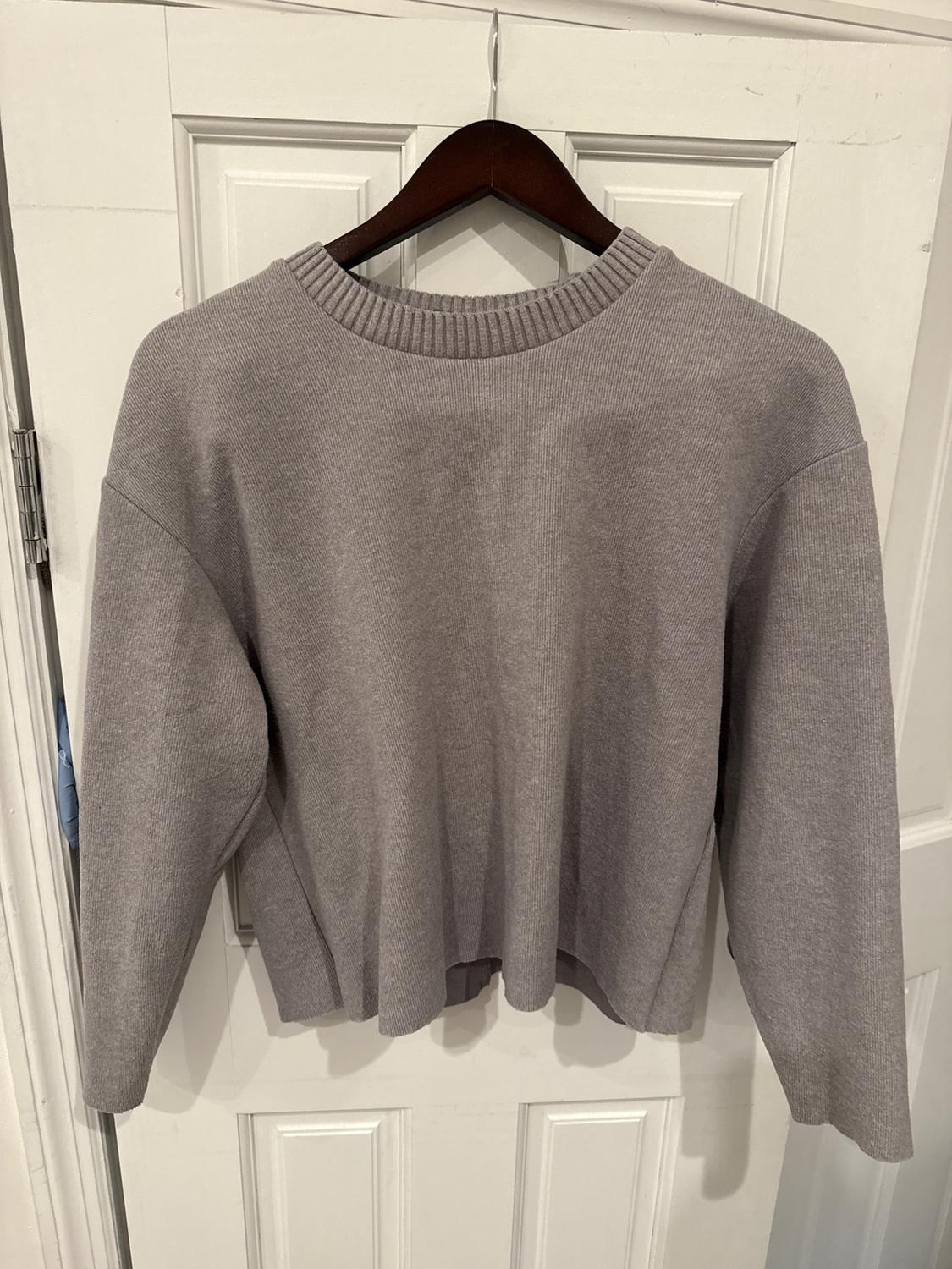 SOFT SWEATER