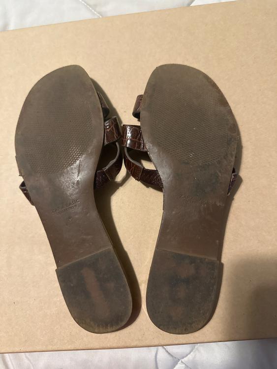 FLAT SANDALS - Image 2