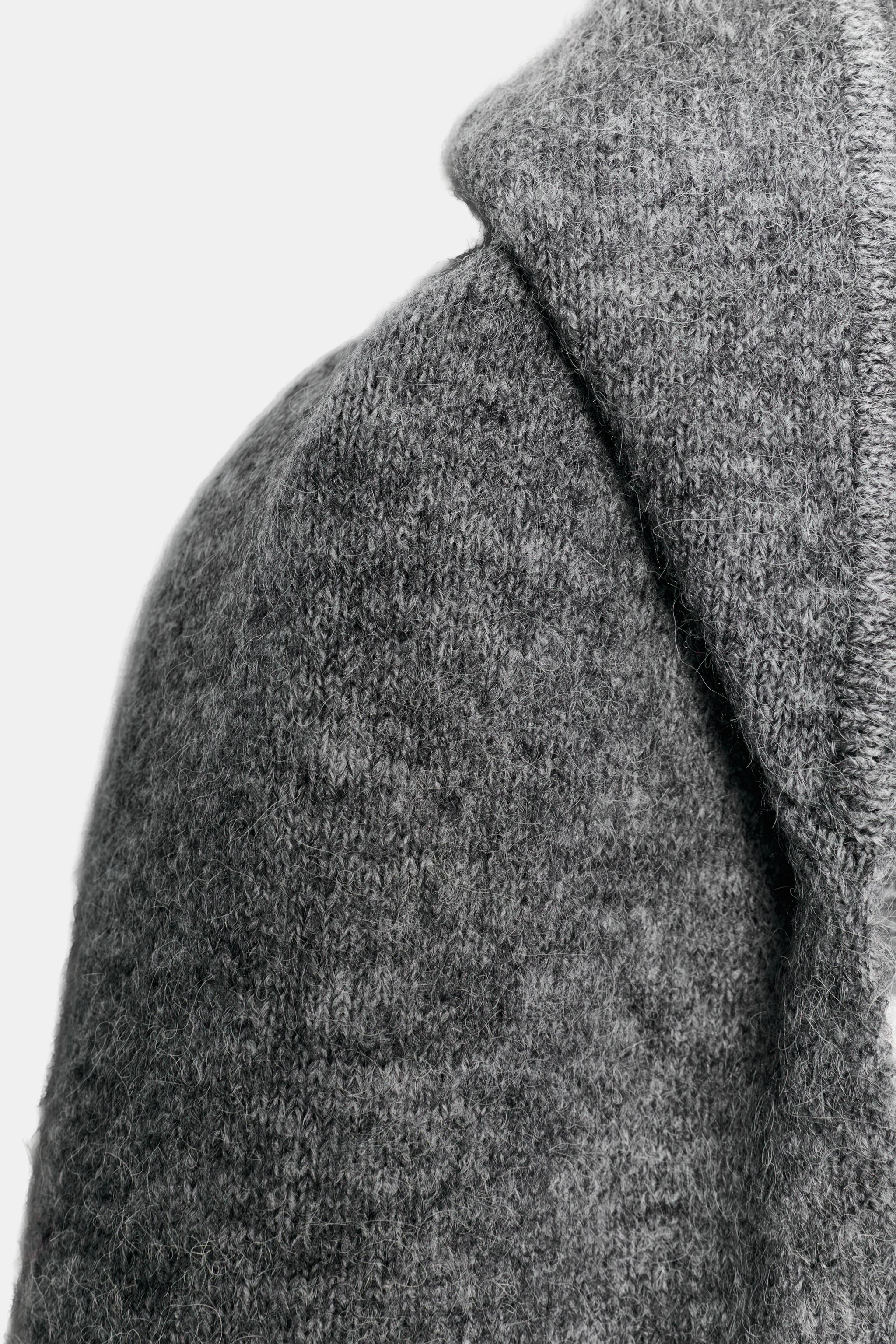 SCARF WITH HOODIE