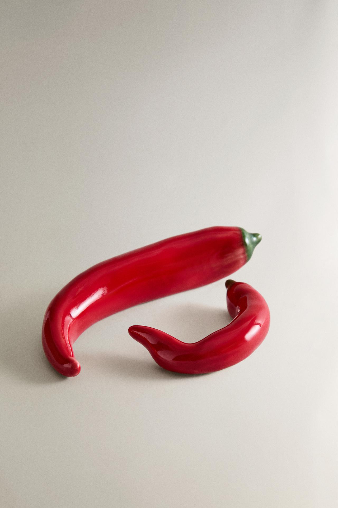 CERAMIC CHILI PEPPERS (PACK OF 2) — Red