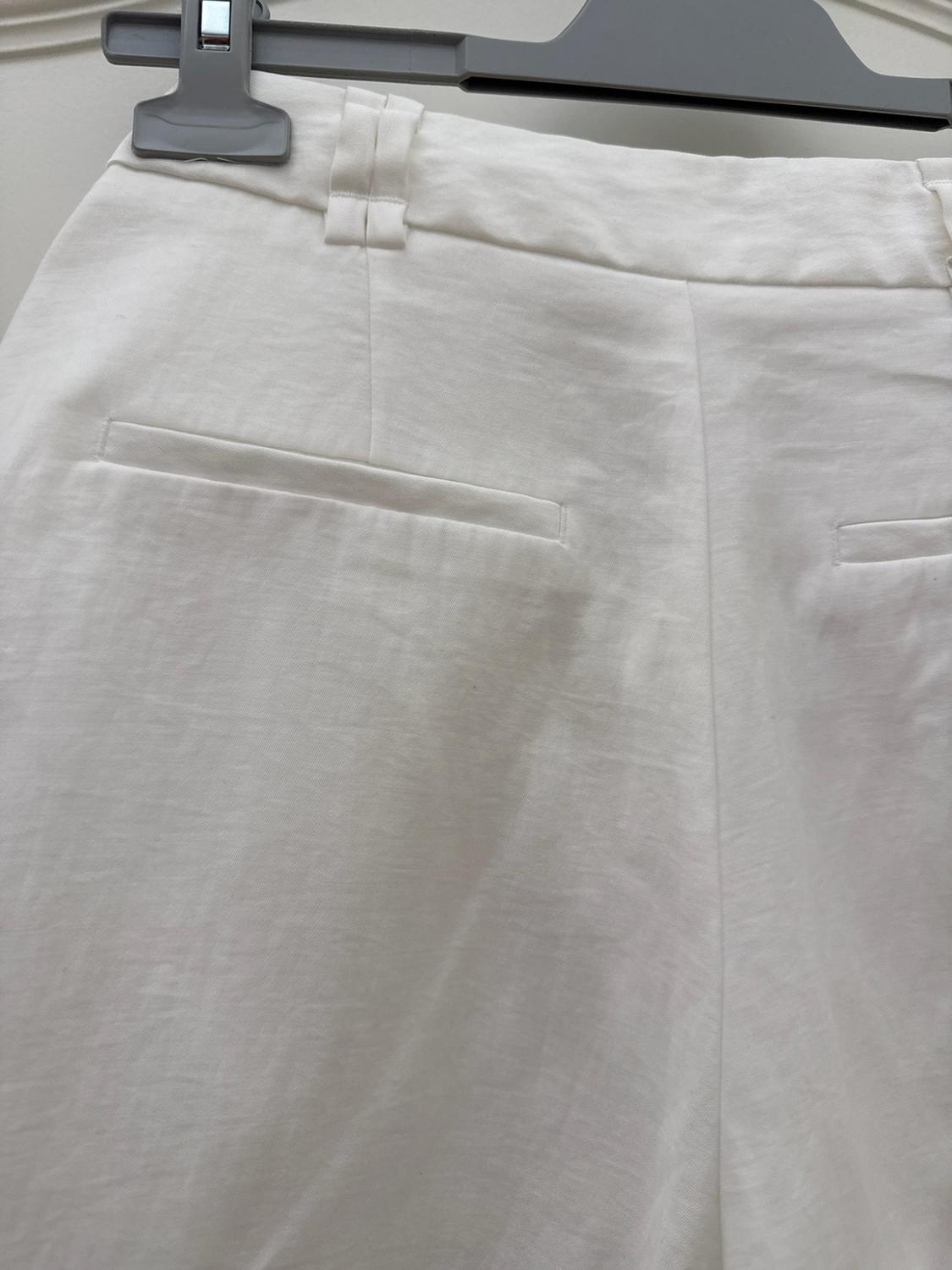 BELTED BERMUDA SHORTS WITH DARTS - Image 5