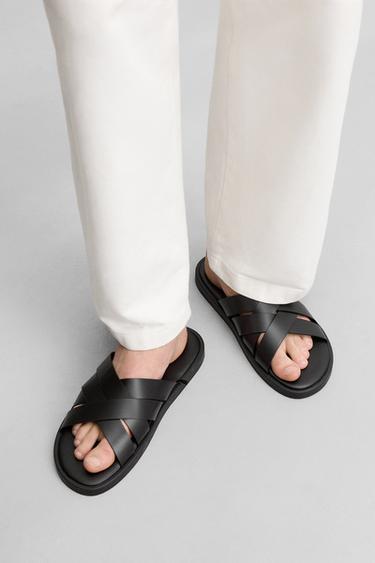 SANDALES EN CUIR À BRIDES - Noir de Zara