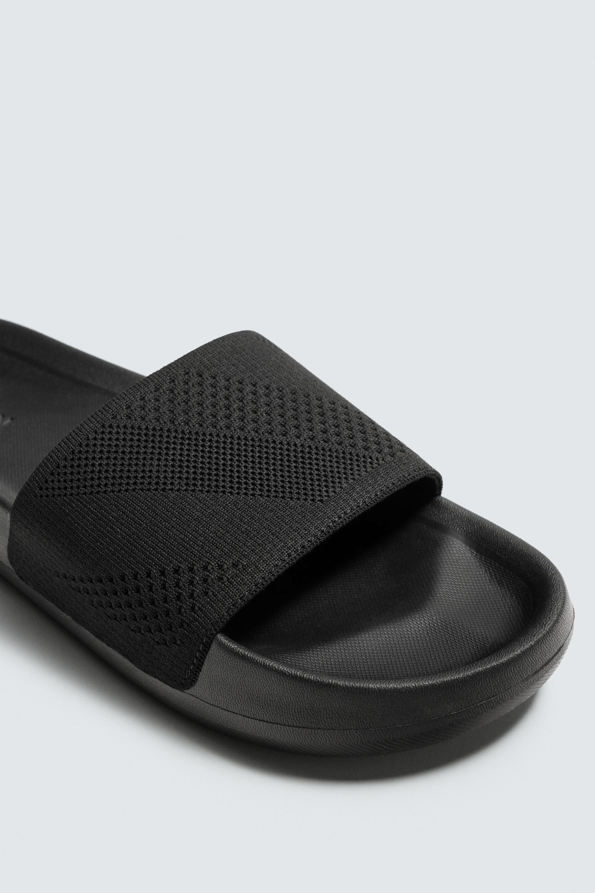 BATHROOM SANDALS