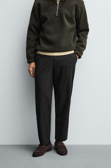 БРЮКИ ИЗ РЕЛЬЕФНОЙ ТКАНИ КОМФОРТНОГО КРОЯ — ЧЕРНЫЙ от Zara