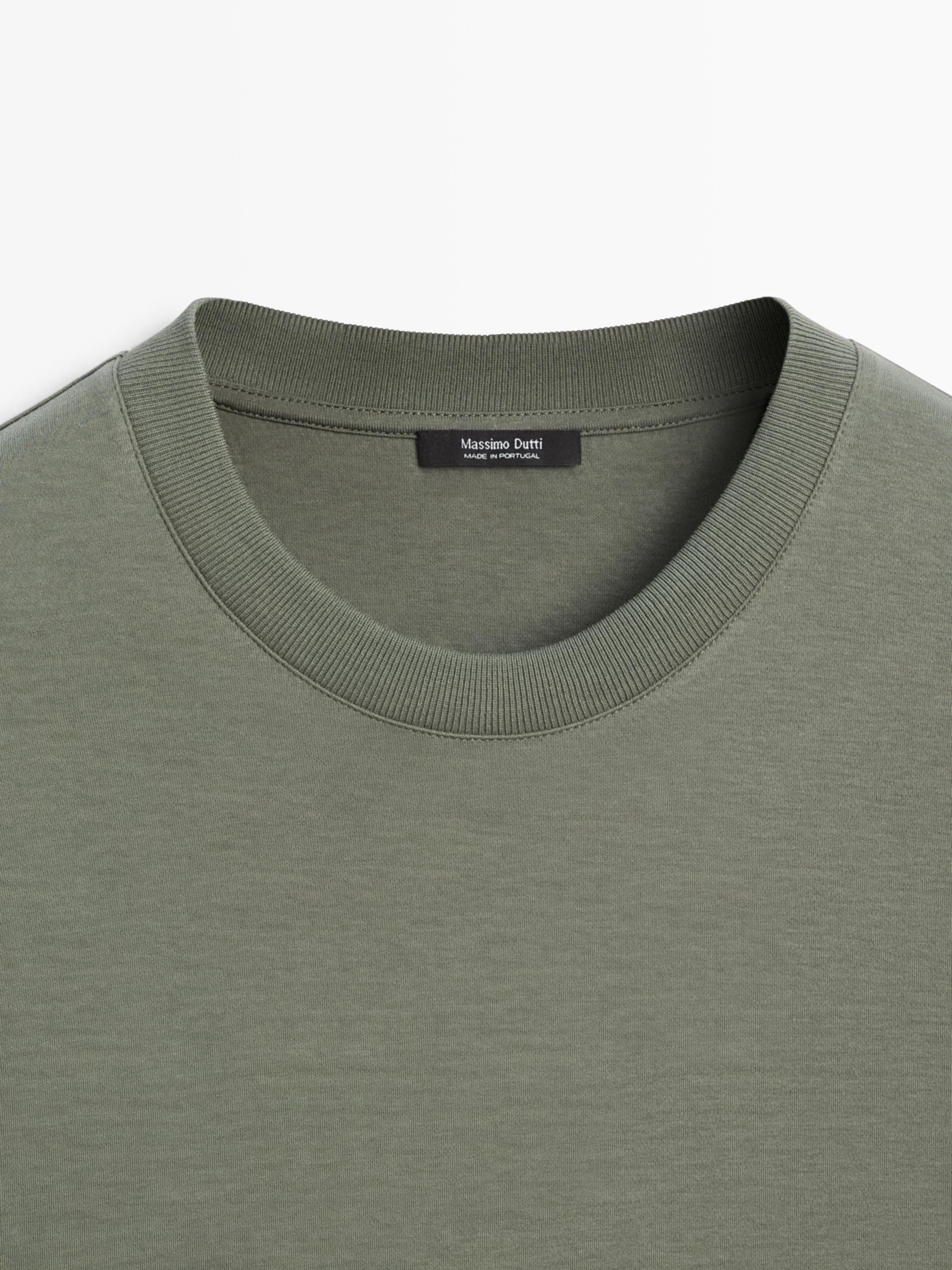 100% cotton medium weight short sleeve T-shirt