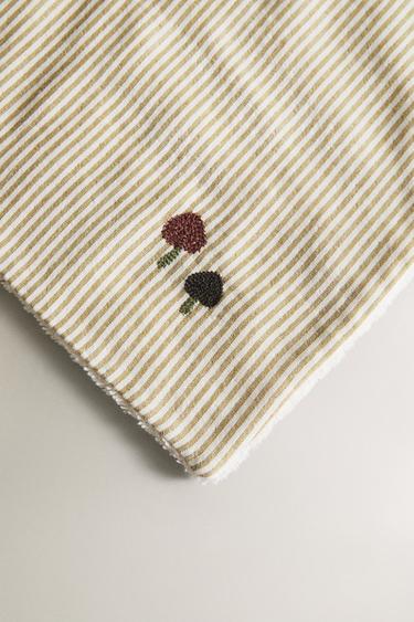 SERVIETTE DE BAIN BÉBÉ GAZE RAYURES - Vert / Écru de Zara - Image 1