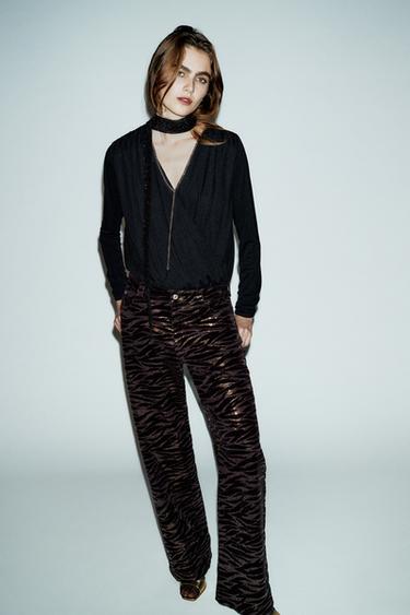 BODY DRAPEADO COM CORRENTE - Preto da Zara