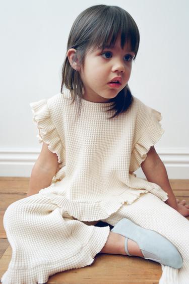 WAFFLE-KNIT GILET - Ecru by Zara