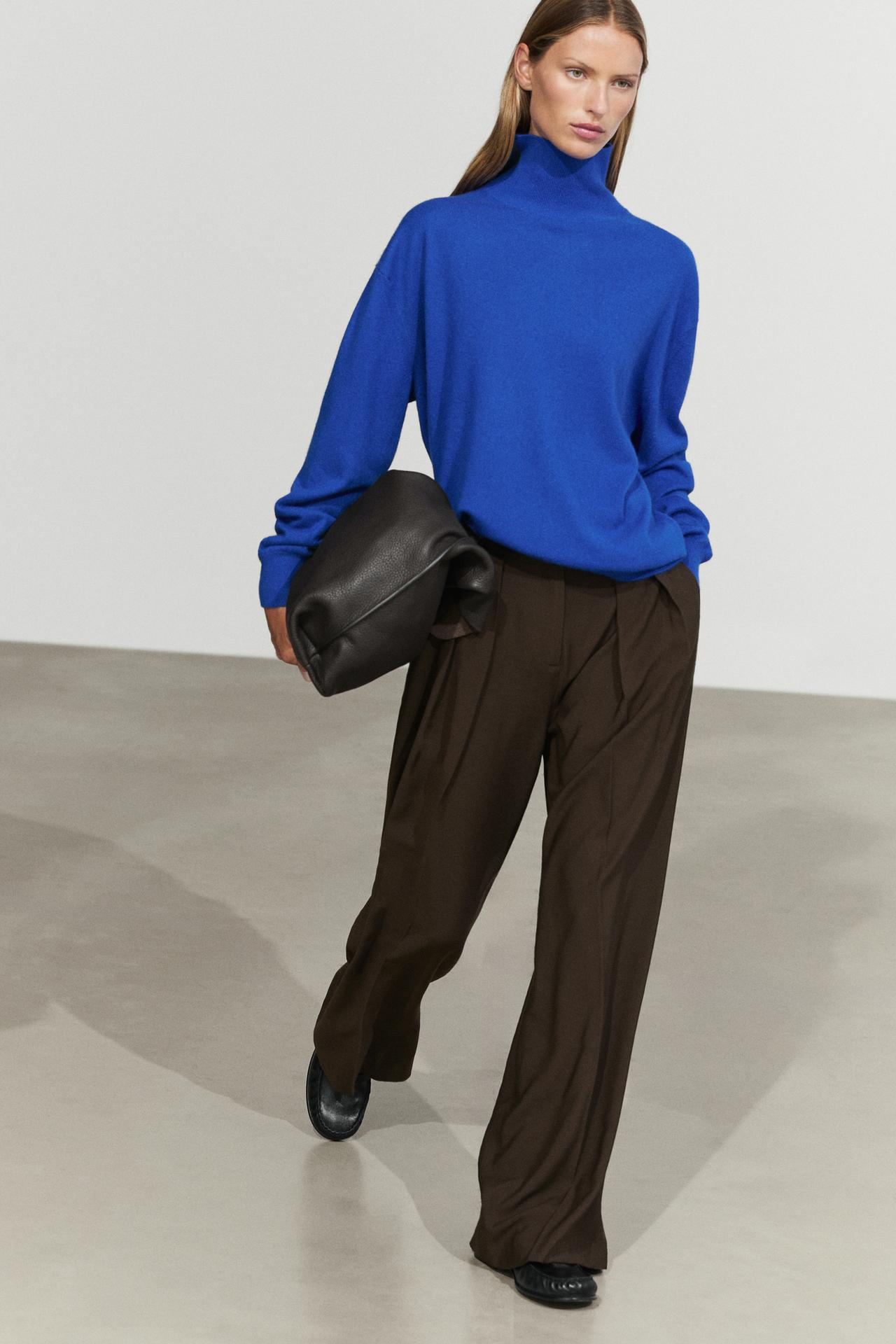 100% cashmere high neck knit sweater — Bluish