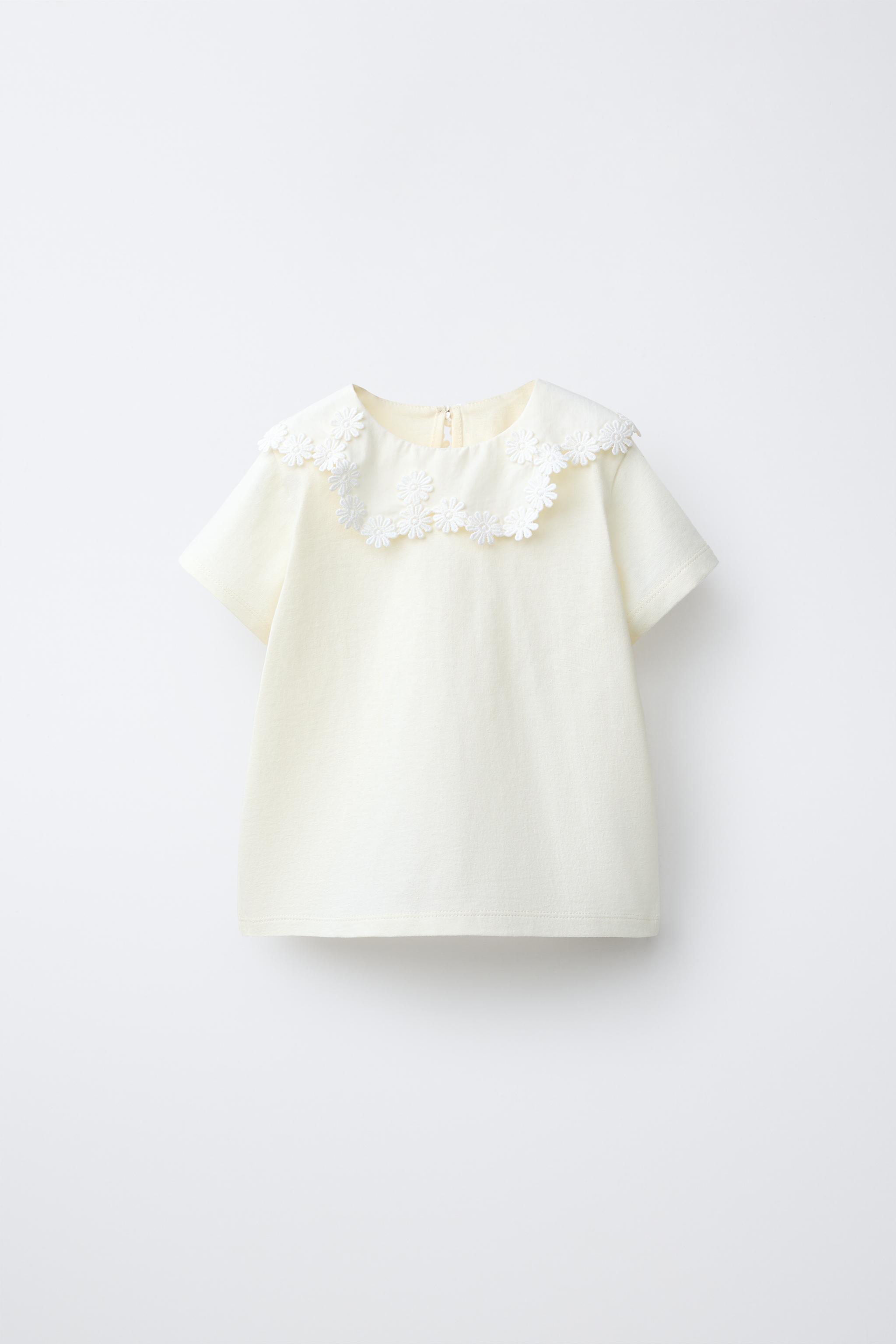 DAISY PETER PAN COLLAR T-SHIRT