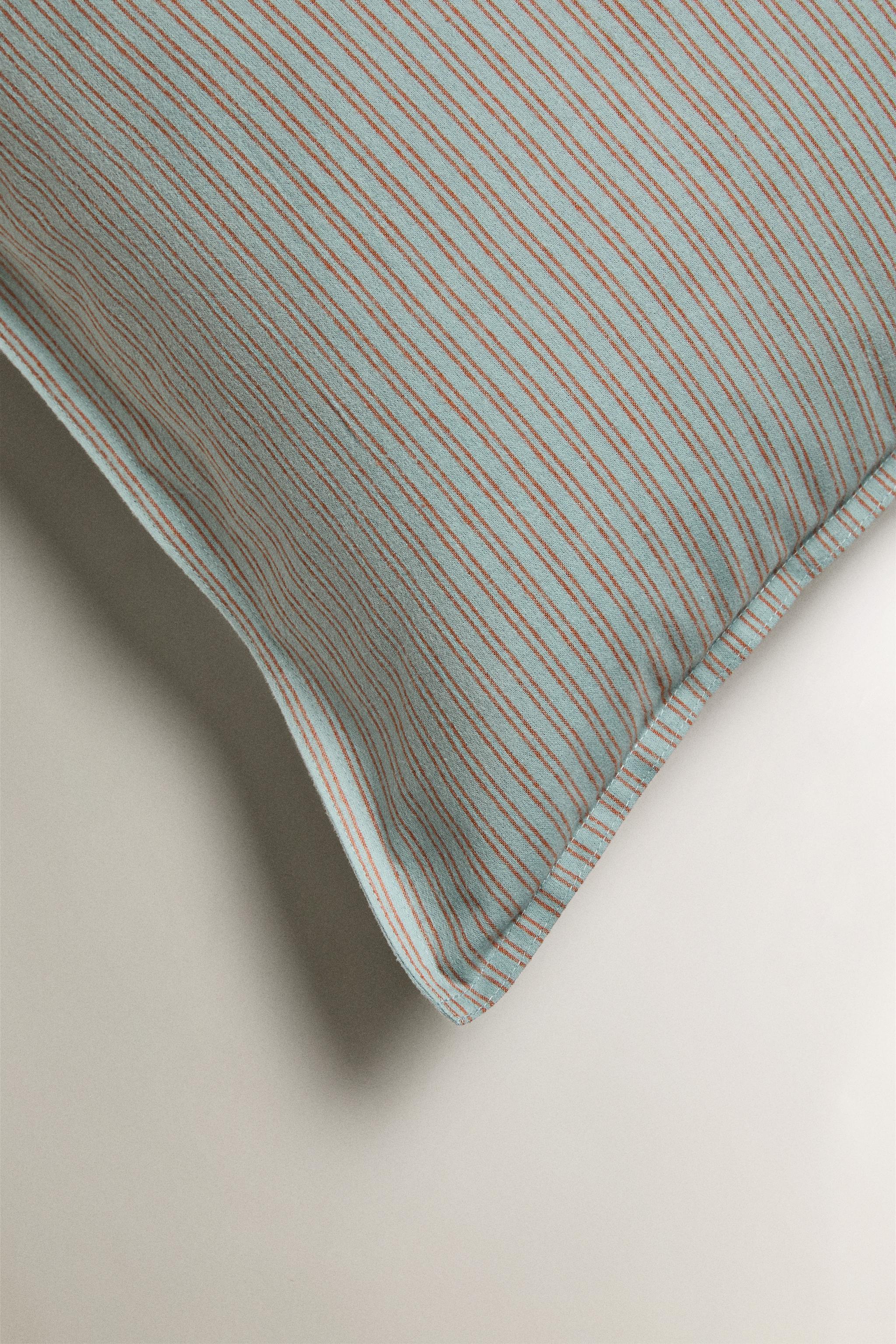 KIDS STRIPED FLANNEL PILLOWCASE