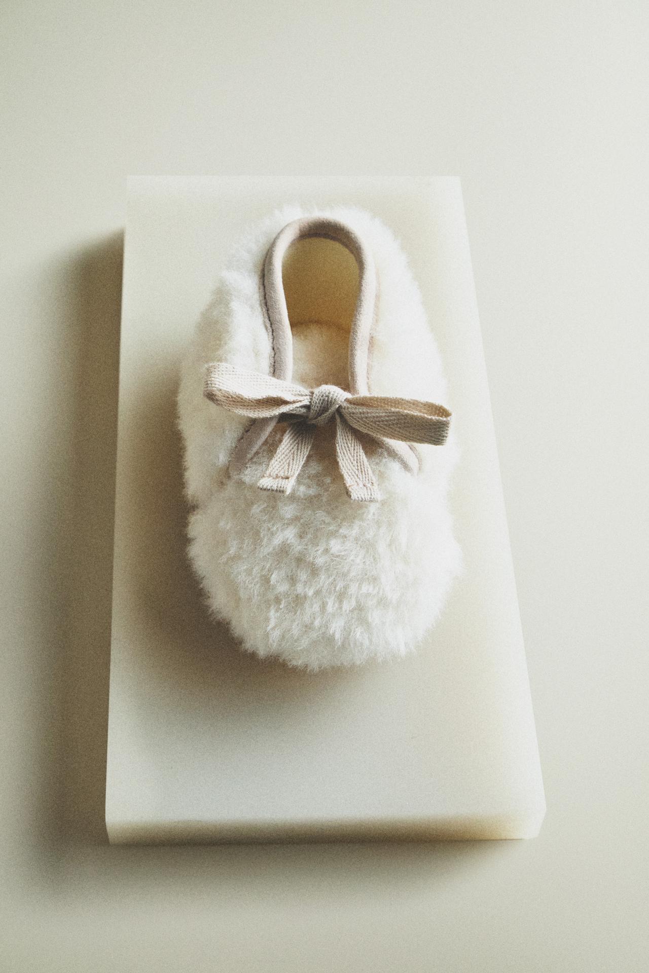 FAUX SHEARLING BOOTIES — Beige