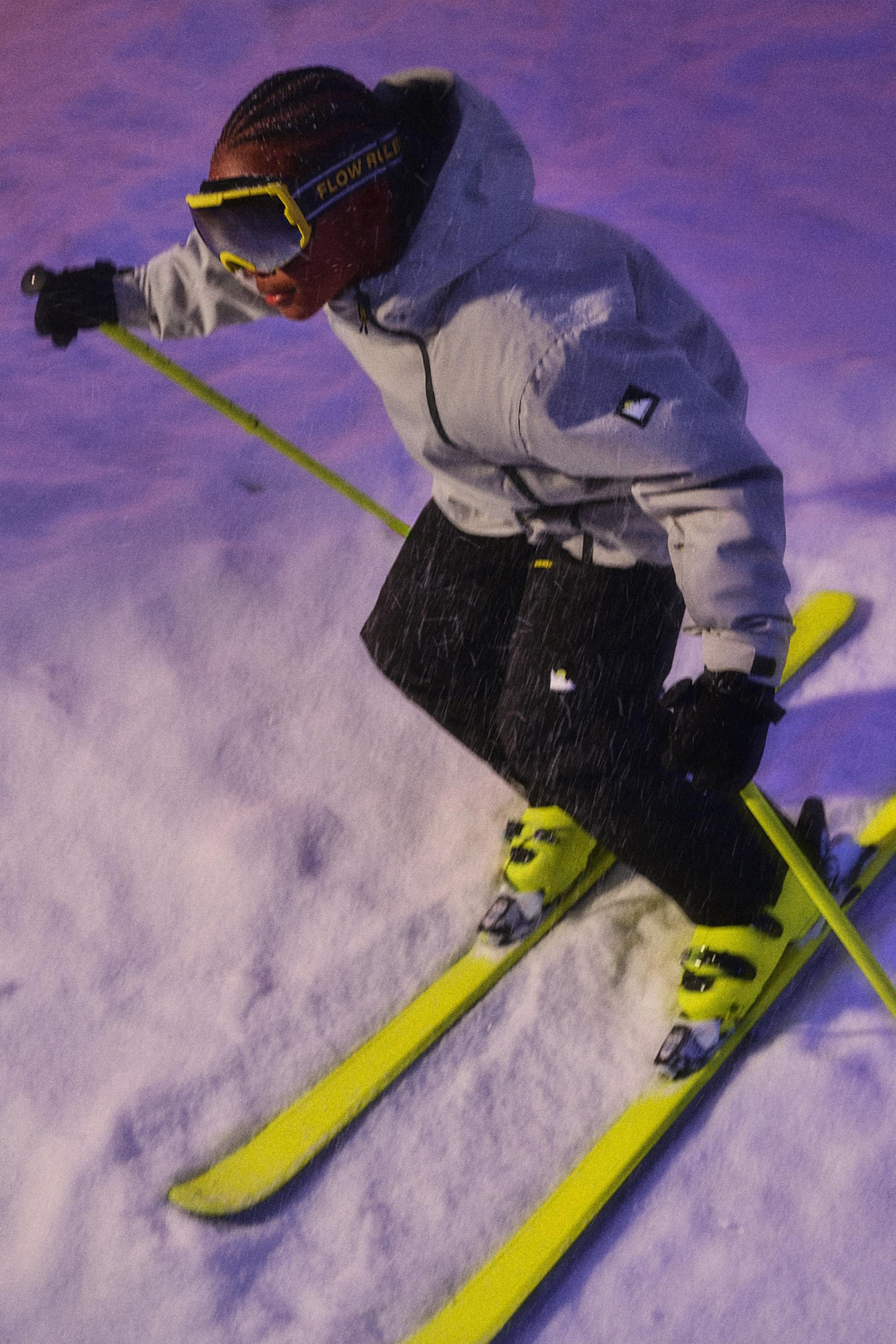 WATER-RESISTANT AND WINDPROOF KANGAROO JACKET RECCO® SYSTEM SKI COLLECTION