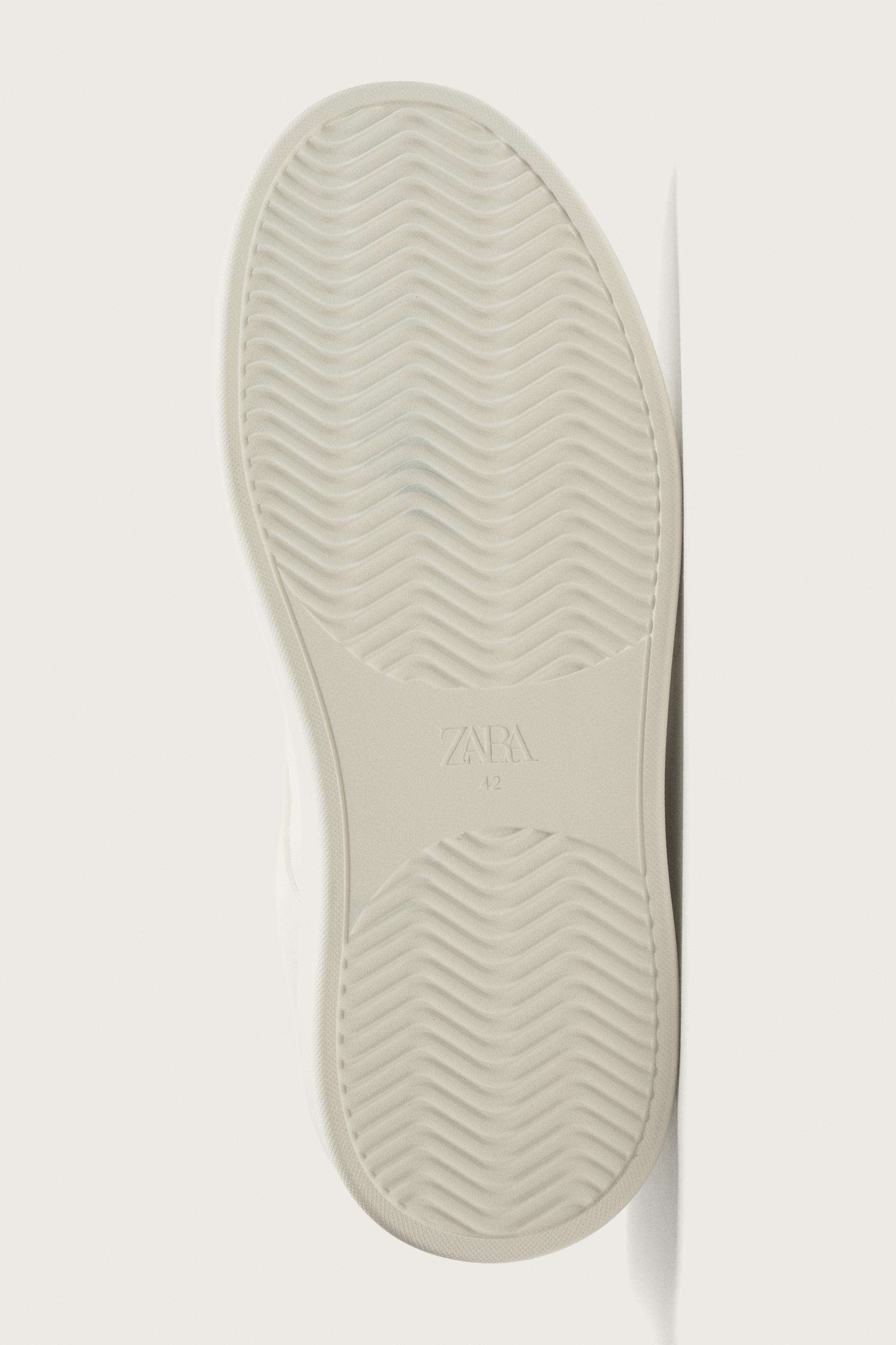 CONTRAST HEEL SNEAKERS