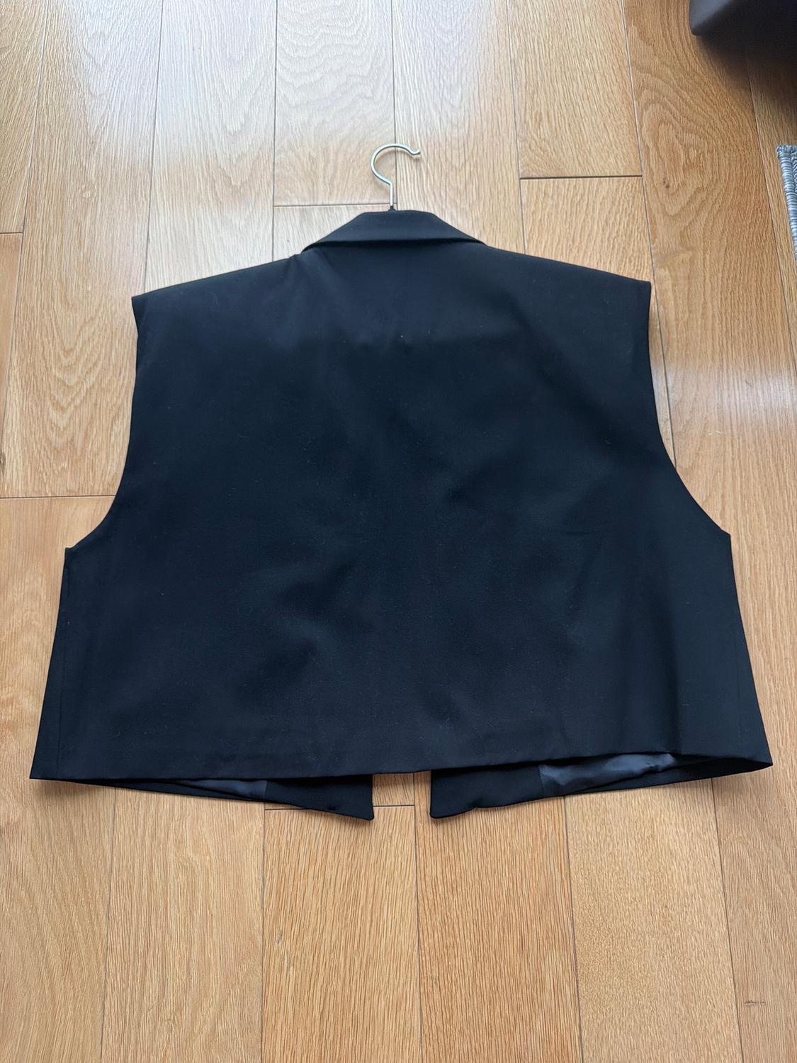 SHORT LAPEL VEST - Image 3