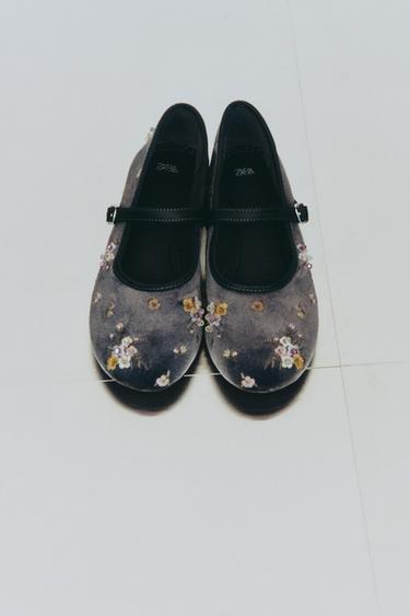 Zara FLORAL EMBROIDERED BALLET FLATS - Gray - Image 0