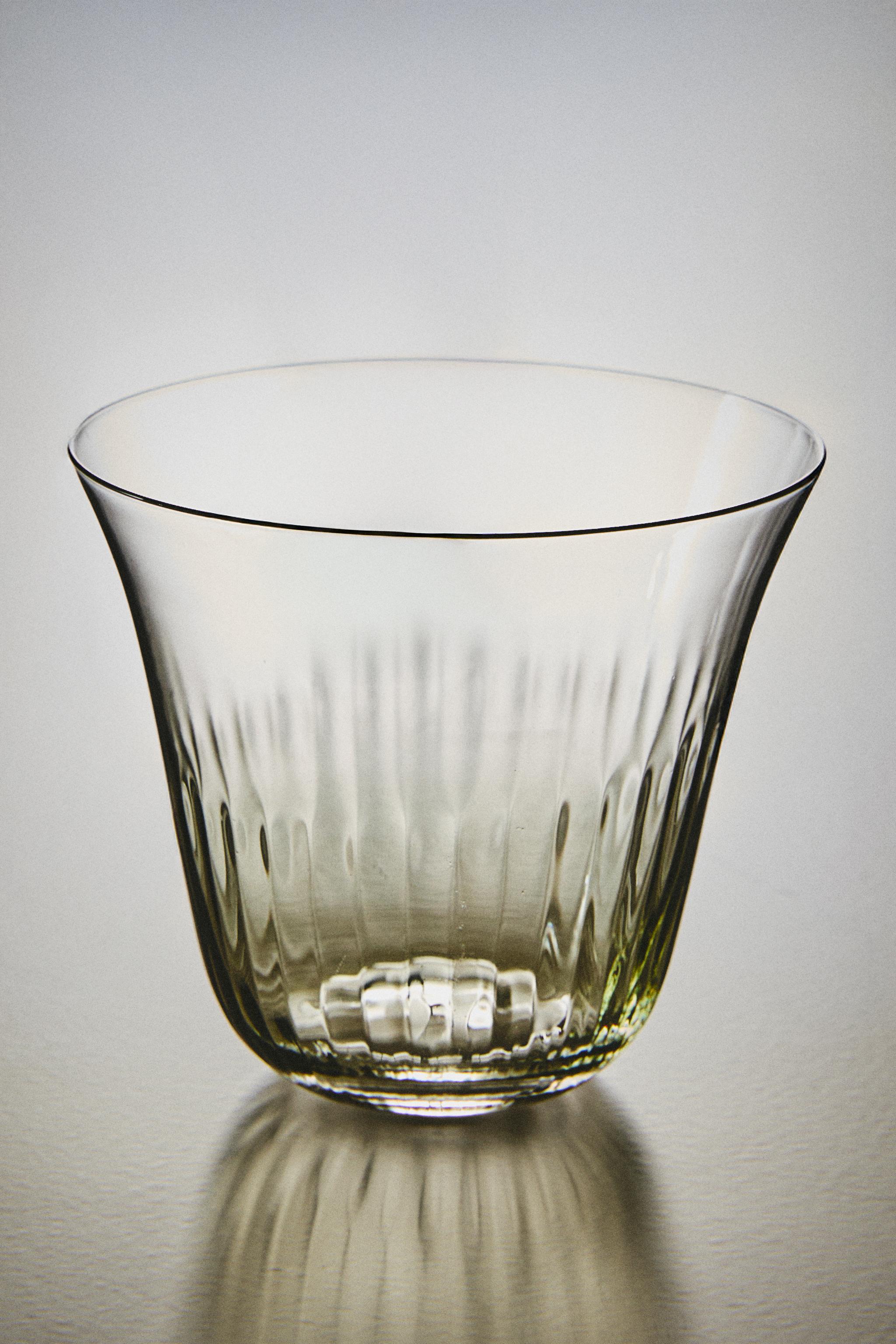 VERRE TRANSPARENT