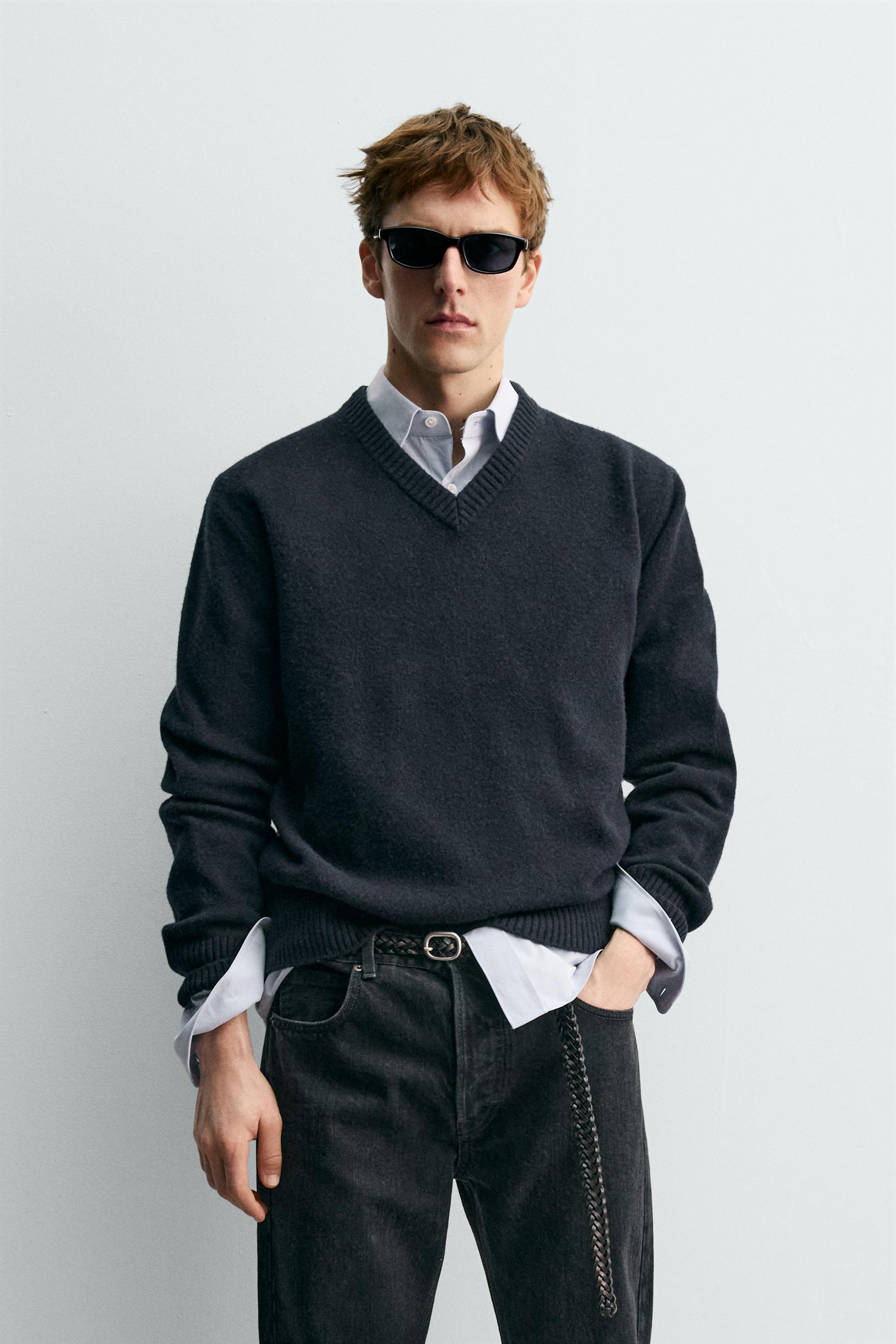 WOOL V-NECK JUMPER AARON LEVINE X ZARA