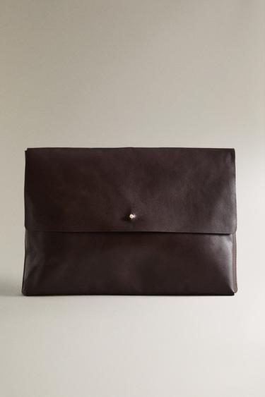 LEATHER CASE WITH BUTTON - Burgundy by Zara