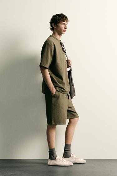 TEXTURED JOGGER BERMUDA SHORTS - Khaki by Zara