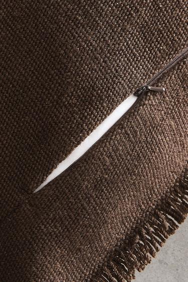 CUSHION 01 - Marron foncé de Zara - Image 3