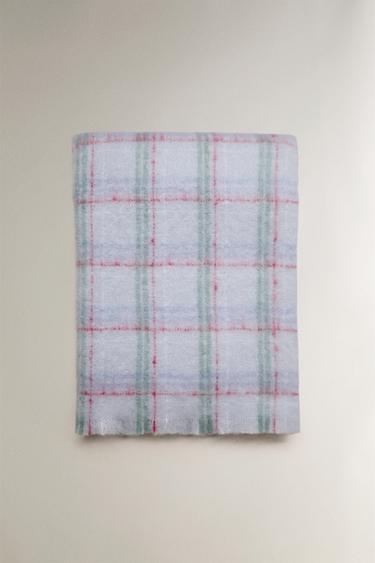 KIDS' BRUSHED FAUX FUR CHECK BLANKET - Blue by Zara - Image 3