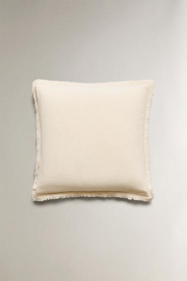 HOUSSE DE COUSSIN CHENILLE - Beige de Zara - Image 4