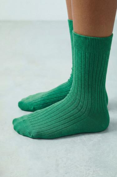 LONG RIBBED SOCKS - Green by Zara