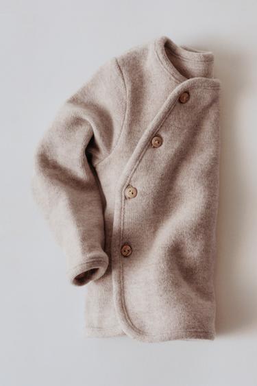 تيشرت SOFT TOUCH - بيج الخاص بـ Zara